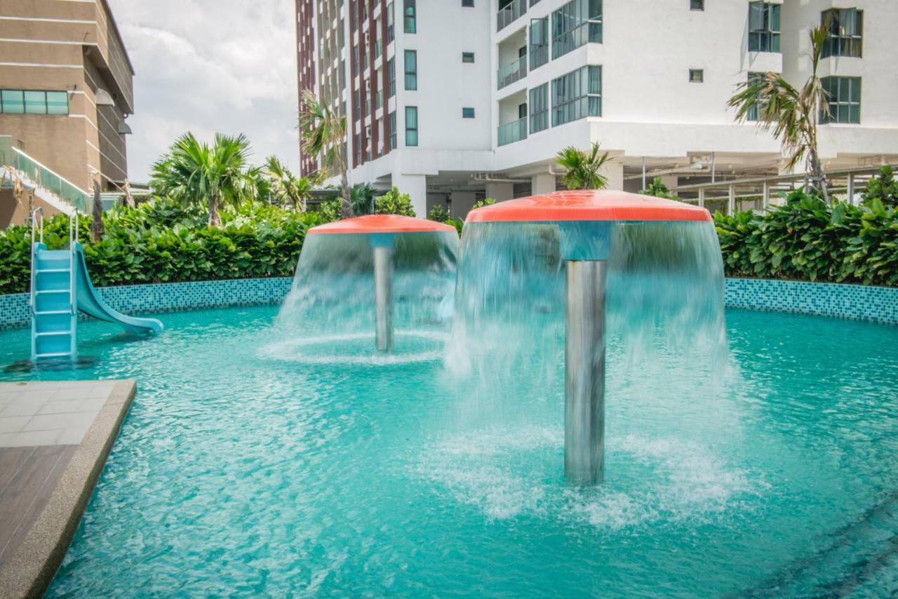Amerin Mall & Suites Seri Kembangan Esterno foto