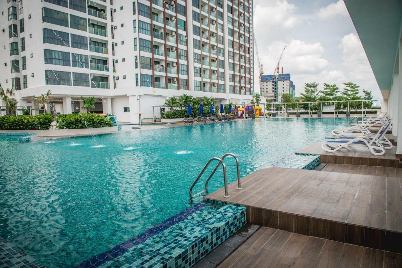 Amerin Mall & Suites Seri Kembangan Esterno foto